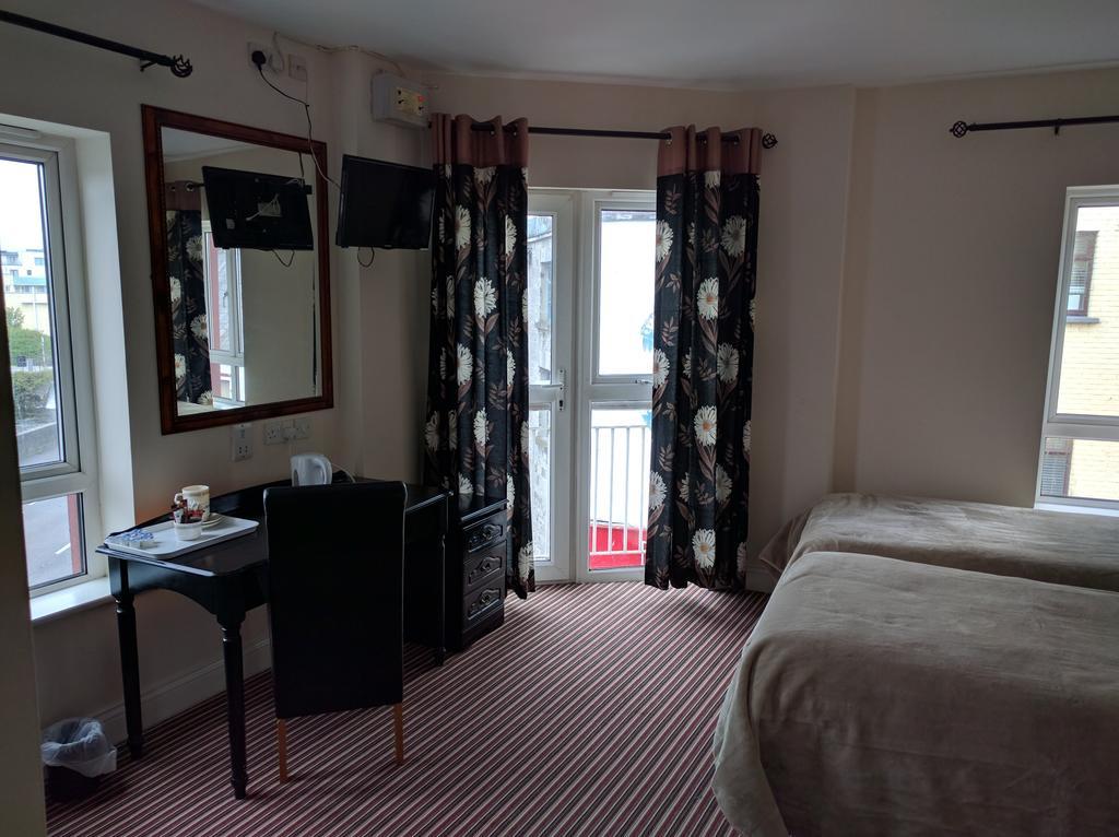 Galway Arms Inn Extérieur photo